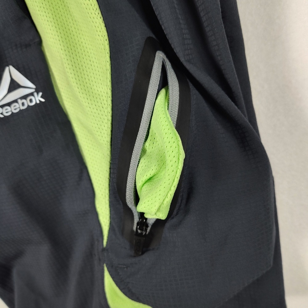 Reebok Boys Athletic Shorts Gray Lime Green Zipper Pocket Size L 10/12 - Picture 7 of 13